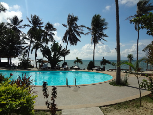 the beach village pool